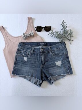 Hollister  Dark Wash Blue Low Rise 3” Denim Cutoff Shorts